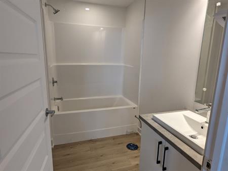 1 Chambre Semi Sous-sol