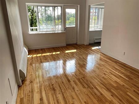 2 CH - 2 SDB - Montréal - $1,695 /mo