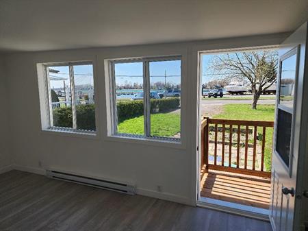 Maison abordable à louer – 3 chambres face à l’eau à Valleyfield