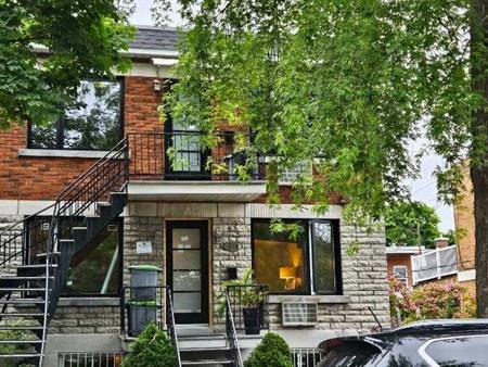 Grand 4 1/2 lumineux avec salon double , 2 chambres fermées, disponible 1 juin, Rosemont petite Patrie, deuxième étage Duplex