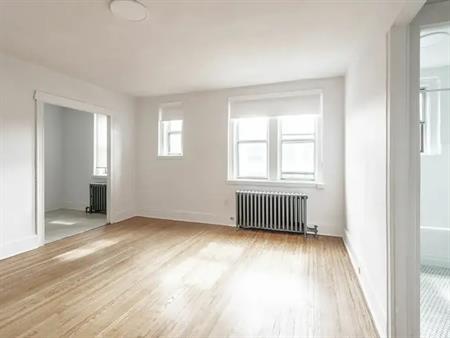 122 Dowling Avenue | 122 Dowling Avenue, Toronto