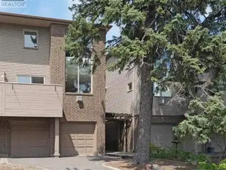 243B SUNNYSIDE AVENUE | 243B SUNNYSIDE AVENUE, Ottawa