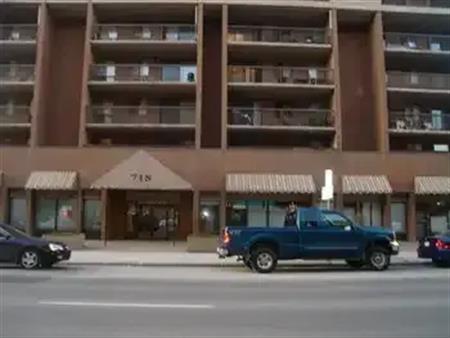 Cozy 2 Bedroom Suite | 718 12 Avenue Southwest, Calgary