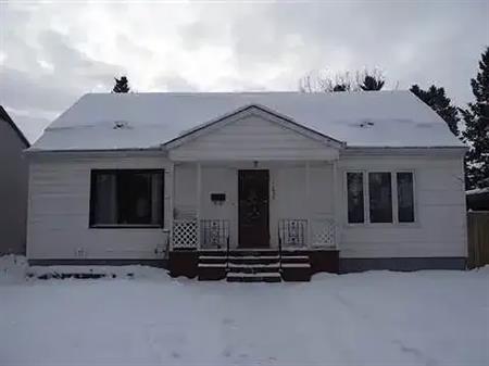 Lovely family home near the U of A and Windsor Park | 11535 78 Avenue Northwest, Edmonton