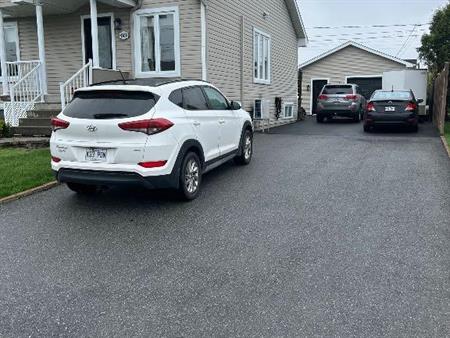 Maison complète avec garage à louer