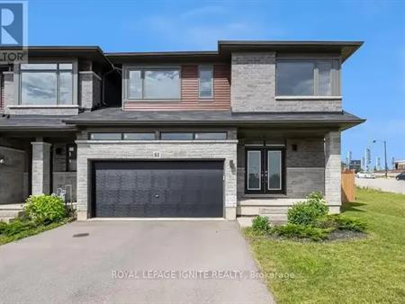 81 TOM BROWN DRIVE | 81 TOM BROWN DRIVE, Brant