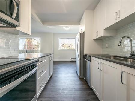 Sir Francis Drake Apartments | 335 337 St. James St, Victoria