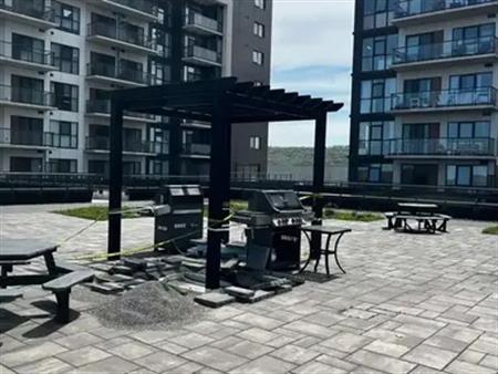 902 - 550 NORTH SERVICE ROAD | 902 - 550 NORTH SERVICE ROAD, Grimsby