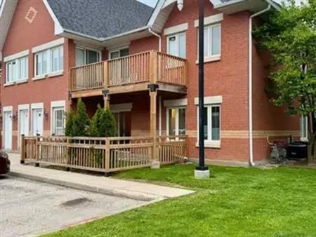 303 - 4140 FOXWOOD DRIVE | 303 - 4140 FOXWOOD DRIVE, Burlington