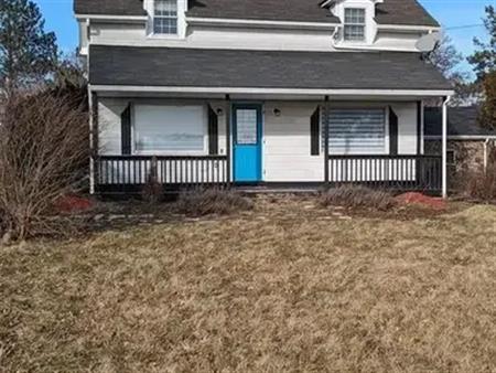 870 SOUTH TALBOT | 870 SOUTH TALBOT, Tecumseh