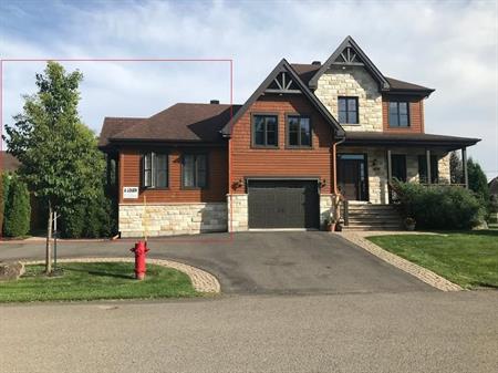 Magnifique logement 4 1/2 à louer à St-Sauveur dans le Domaine Cap Molson