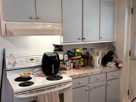 Logement 3½ Demi-sous-sol,(St-Léonard)