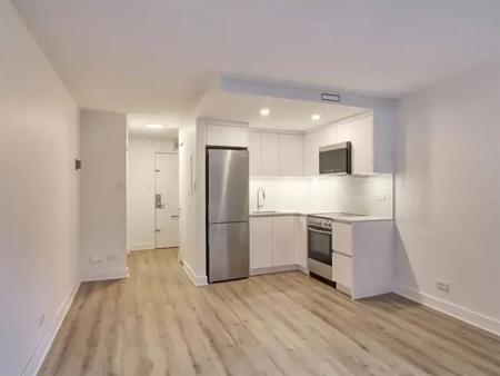 1975 de Maisonneuve | 1975 Maisonneuve Blvd West, Montreal