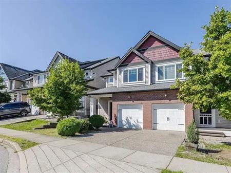 Main floor 7227 190 Street, Surrey, BC, Canada | 7227 190 Street, Surrey