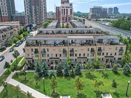 Brownstone on the Park | 12 foundry avenue rd, Toronto