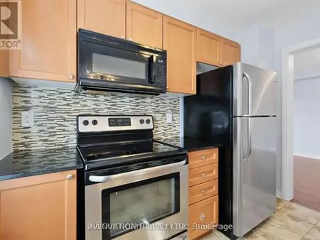 613 FOXLIGHT CIRCLE | 613 FOXLIGHT CIRCLE, Ottawa