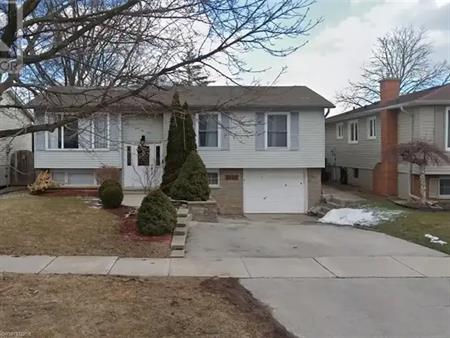 3140 MICHAEL Crescent Unit# Main | 3140 MICHAEL Crescent Unit# Main, Burlington