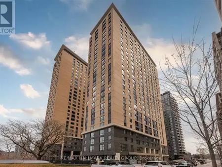2010 - 105 CHAMPAGNE AVENUE S | 2010 - 105 CHAMPAGNE AVENUE S, Ottawa