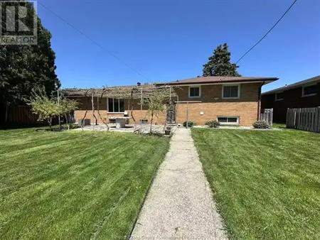 1867 KENT STREET | 1867 KENT STREET, Windsor