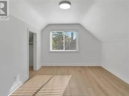 6633 WYANDOTTE STREET | 6633 WYANDOTTE STREET, Windsor