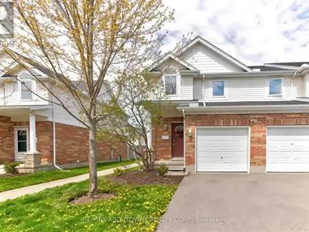 63 - 151 CLAIRFIELDS DRIVE E | 63 - 151 CLAIRFIELDS DRIVE E, Guelph