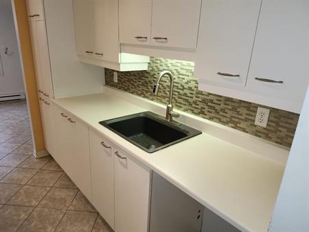 4 1/2 Condo/Appartement a Louer Sur la rue Balmoral a La Prairie