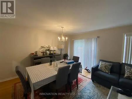 17 SANTA CRUZ PRIVATE | 17 SANTA CRUZ PRIVATE, Ottawa