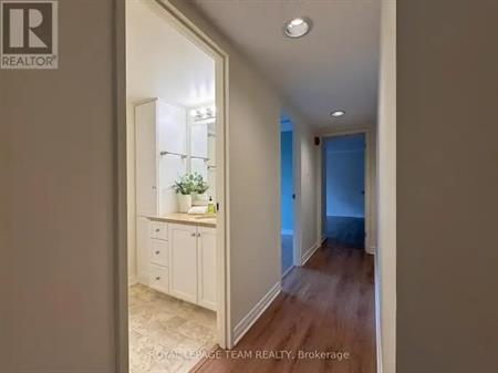 1908 - 470 LAURIER AVENUE | 1908 - 470 LAURIER AVENUE, Ottawa