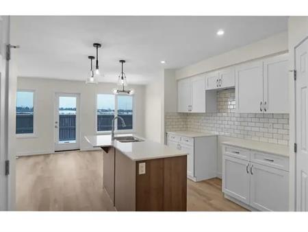 Brand New 3-Bedroom Duplex with Double Garage in The Uplands – Available June 15 | 18904 29 Avenue Northwest, Edmonton