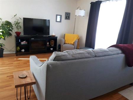 Juillet Lévis (St Rédempteur) Logement 6.5 2 salles familiale
