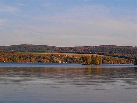 chalet Estrie lac, DEAL dern. minute Magog