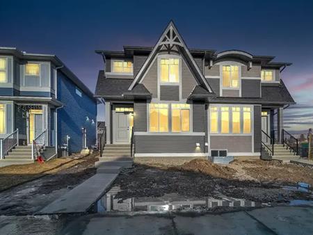 3 bedroom duplex in Darcy Okotoks | Okotoks