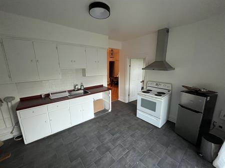 Appartement 6 1/2 à Louer, 3 Chambres