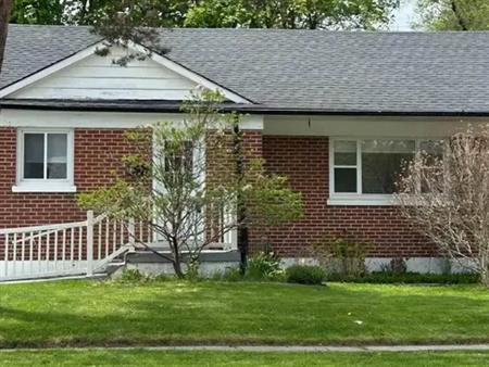 MAIN - 82 ADMIRAL ROAD | MAIN - 82 ADMIRAL ROAD, Ajax