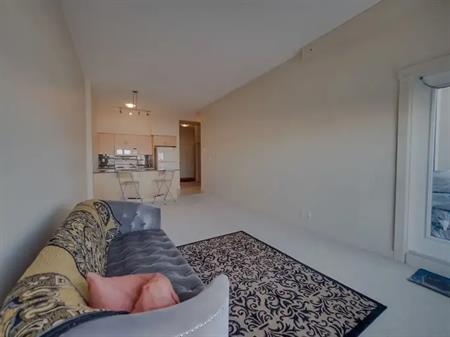 Central, Spacious, & Bright  1BDRM  + DEN | 8710 Horton Rd SW, Calgary