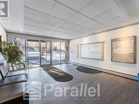 Extremely RARE 3bdr 2bath Covered Parking 99 Walk Score in Mount Royal | 101 - 808 Royal Ave SW, Calgary