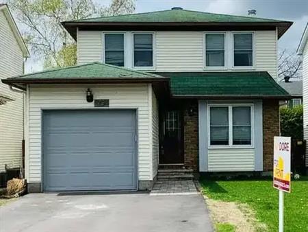 1794 D Amour Crescent | 1794 D Amour Crescent, Ottawa