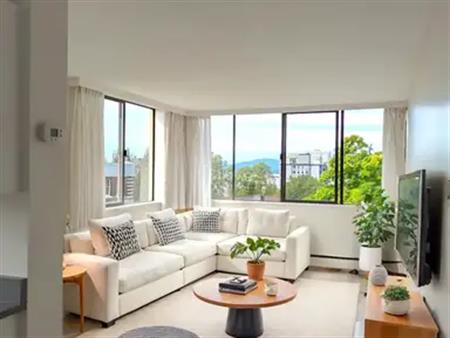Columbia Place Apartments | 1150 Jervis Street, Vancouver