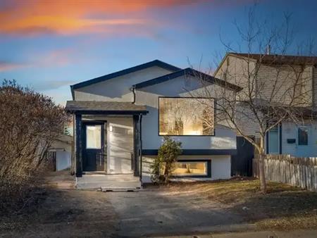 123 Abingdon Court NE | 123 Abingdon Court Northeast, Calgary