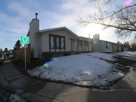 4143 Whitehorn Drive NE | 4143 Whitehorn Drive Northeast, Calgary