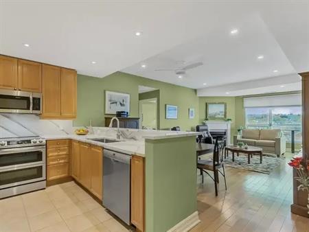 Waterview Fresh & Modern Suite! | 6 Toronto Street, Barrie