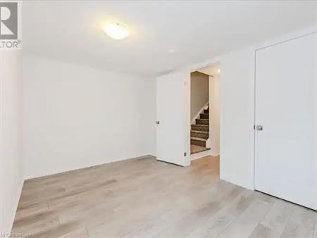 32 REVERIE Way | 32 REVERIE Way, Kitchener