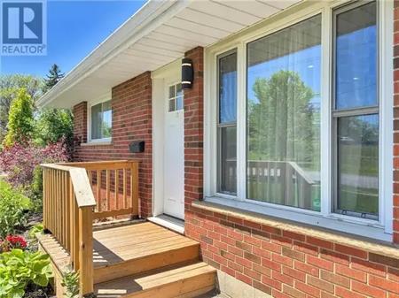 94 SOMERSET Road | 94 SOMERSET Road, Brantford