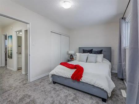 Pleasantview Townhomes | 4905 107 Street, Edmonton