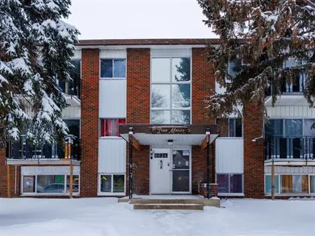 Pine Manor | 11826 83 Street, Edmonton