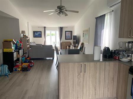 5 1/2 Boisbriand à louer 3 chambres disponible le 30 juin