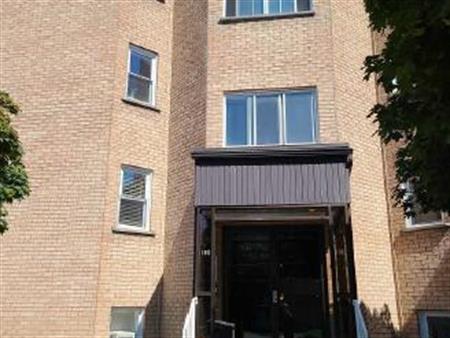 Condo 5 1/2 à louer Sainte Thérèse