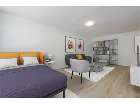 111 Cosburn Avenue | 111 Cosburn Avenue, Toronto