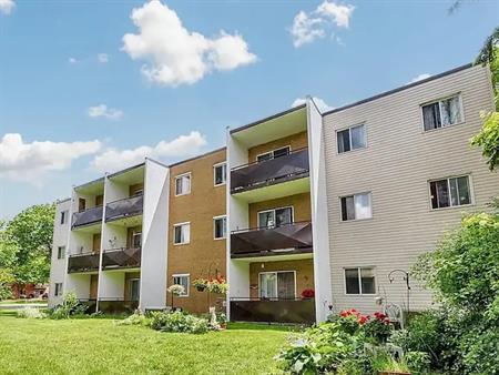 Tillson Apts 1 - ALL INCLUSIVE | 66 Devonshire Avenue, Tillsonburg