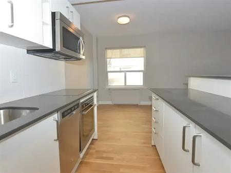 111 Lawton Boulevard | 111 Lawton Blvd, Toronto